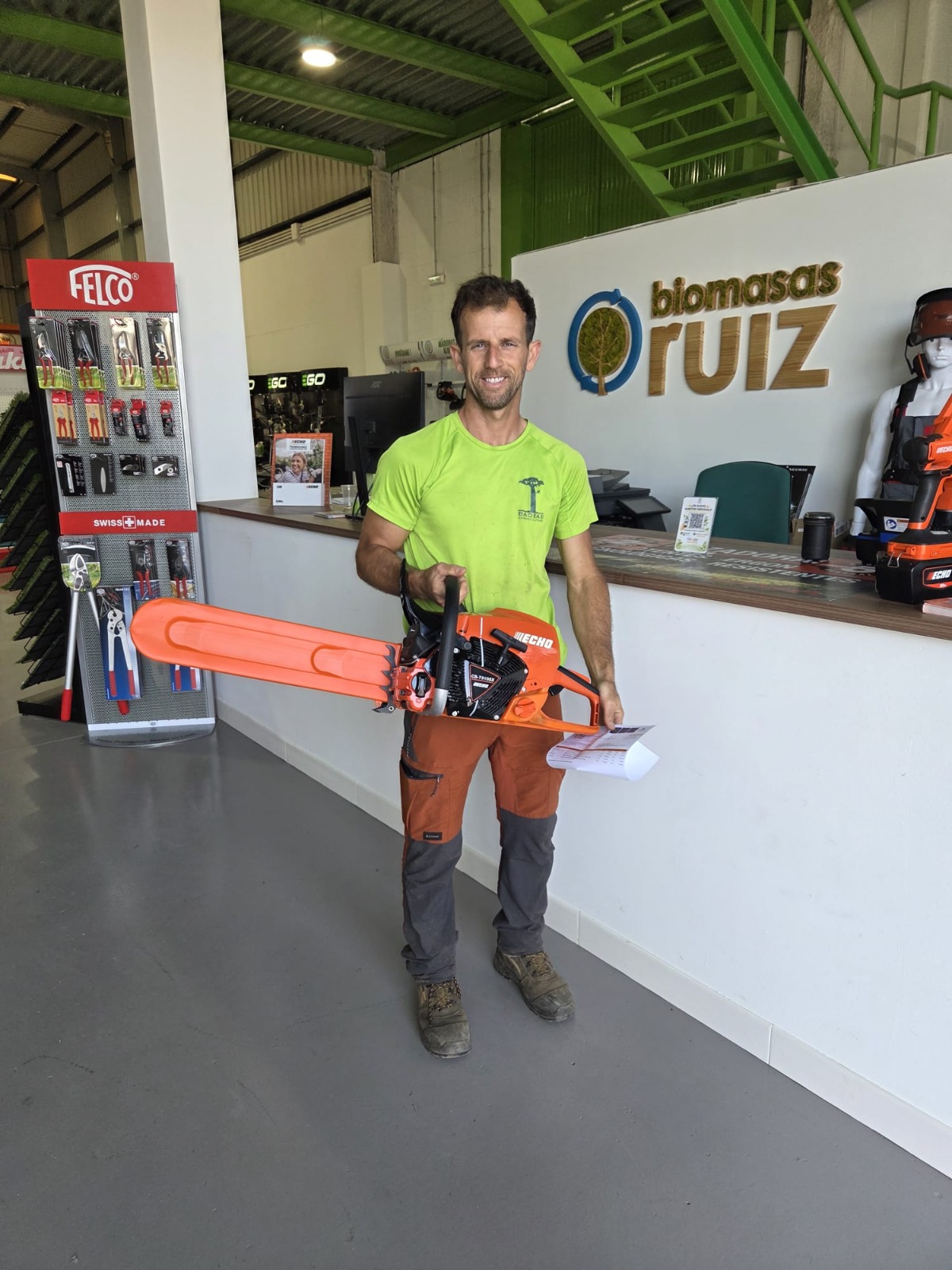 Cliente satisfecho con Motosierra ECHO — Biomasas Ruiz